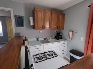 Cute, cozy apt near Hendricks - 7