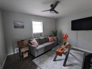 Cute, cozy apt near Hendricks - Abilene - 2