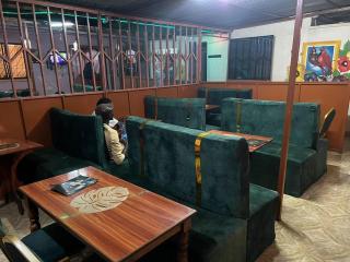 J'S Hotel & Accomodation - Nakuru - 1