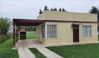 Casa con PILETA, PARRILLA y cochera cubierta - Chascomús - 1