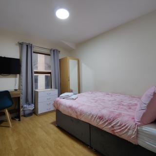 Liverpool City Centre Private Rooms including smart TVs - with Shared Bathroom - Liverpool - 8