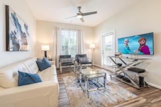 VistaCay Balcony near Pool Convention Ctr iDrive - Orlando - 3