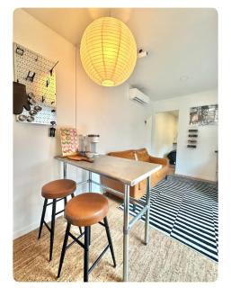 Nomehaus shipping container studio residential neighborhood ATHENS - Athens - 9