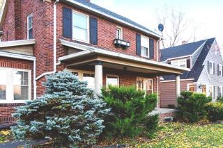 Exclusive Ottawa Hills Private Home, Garage, WD, Gourmet Equipped kitchen, Netflix - Ottawa Hills - 8