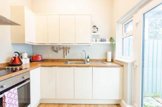 Spacious, Smart TV, Wi-fi, Balcony, Garden - Bristol - 5