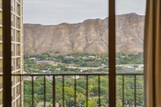 Gorgeous High Rise Waikiki Condo with Ocean and Diamond Head Views - Honolulu - 9