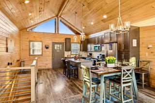 Sugar Bear - Sevierville - 3