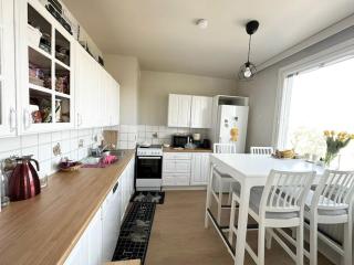 Relax Convenient Transit Stays -shared apartment - 1