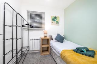 20pct OFF LONG STAYS CONTRACTORS Welcome Chantry close stay - Peterborough - 5