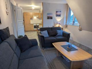 Haus Friesenglück Leuchtturm - Alkersum - 1