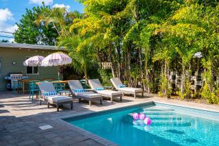 BRIGHT: Tropical Retreat Apartments - Lake Ridge - East Sunrise Blvd - Fort Lauderdale - 1