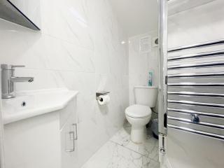 Large Cosy Property 15min from Central London - Londra - 1