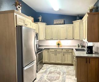 3B/1B Riverfront Retreat Nestled on 1/3 Acre in Payson, Year-Round Nature Escape - Beaver Valley Estates Subdivision - 2