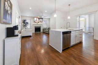 Amazing Location Spacious House - Atlanta - 5