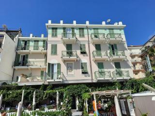 Hotel Eden Alaxi Hotels - Alassio - 0