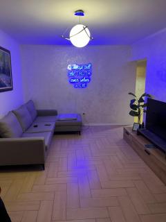Cozy Apartment at Tirana's Center - Tirana - 1