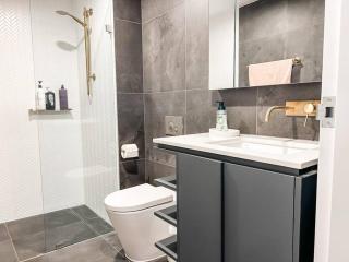 Metropol - CBD pool Sleeps 7 - 6