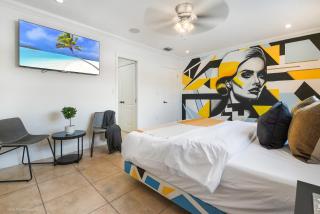Le Femme Paradise - Miami - 4