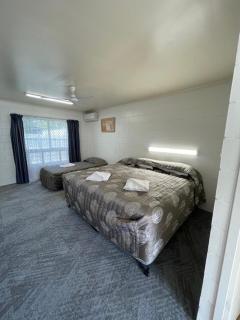 The Park Motel - Charters Towers - 8