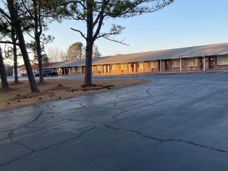 IMPERIAL MOTEL - Mullins - 2