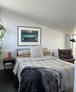 Designer Warehouse Conversion In Fitzroy - Parking - Melbourne - 5