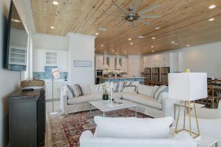 Seaside East And West 2 Properties - 24 Bedrooms - 7
