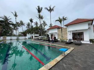 Rejuvenate Resort and Restaurant - Jembrana - 4