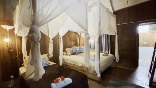 Mentawai Surf Camp - Muarasiberut - 3