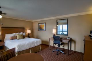 Hallmark Resort - Newport - 9