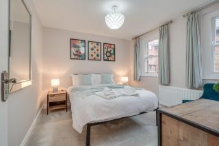 StayByNumbers - Belfast City Centre - 3 bed, 3 bathroom & parking - Belfast - 5