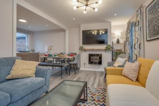 StayByNumbers - Belfast City Centre - 3 bed, 3 bathroom & parking - Belfast - 1