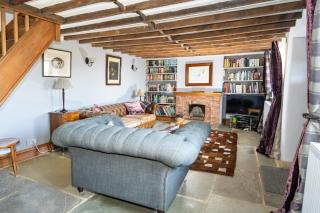 Idyllic Dorset Cottage Surrounded by Fields in the Heart of the Countryside - sleeps 7 - 3