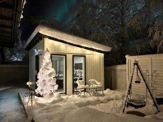 Guest house - Northern tealight - 0
