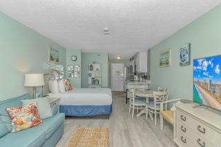 Completely Renovated Ocean View Suite! Perfect for 4 Guests! Sea Mist 51410 - Myrtle Beach - 6