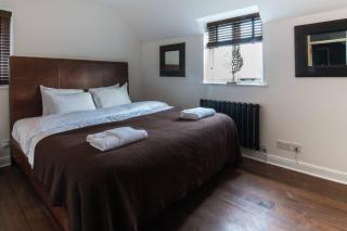 4 Bed Townhouse 2 mins from everything & 1 parking space! - Stratford-upon-Avon - 5