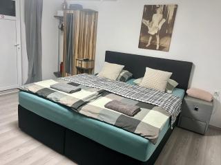 Apartmánek Patricie room with kitchenette suitable for 2 adults and 2 children - Mikulov - 0