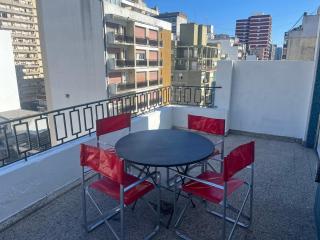 Depto. 3 ambientes Perfecta Ubicación Terraza Privada - 2