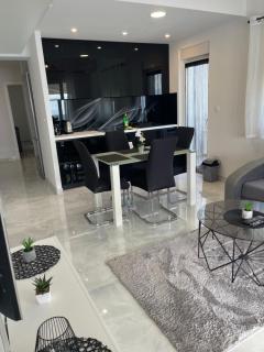 Apartments Beverly - 3
