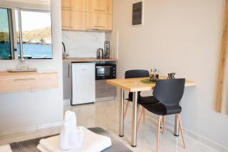 Beachfront Studio Kyma West ~ Crete's Hidden Gem - Kali Limenes - 6