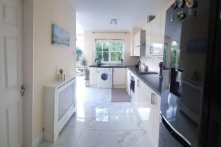 3 Bedroom 3 Bathroom House, Dublin - Lucan - 8