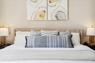 !! NEW !! 5min walk 2 Miramar Beach, Mins to Shopping, Steps to Pool, Patio and Yard, Dog Friendly, 1GB Wifi - Destin - 9