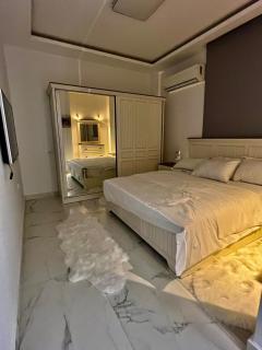 Royal LUXURY Villa with Private Heated Pool Sheikh Zayed City Cairo اجمد ڤيلا بجد في الشيخ زايد حمام سباحة خاص ساخن درجة حراره 40 - 6th Of October - 4