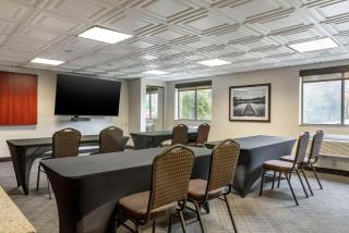 Comfort Inn University - Amherst - 2