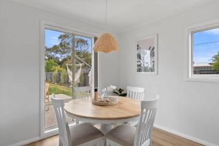Salty Air Cottage - Bream Creek - 8