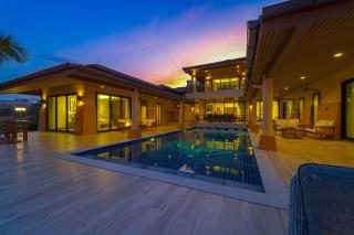Luxury 5 Bedroom Villa Close to Beach SRS - Hua Hin - 2