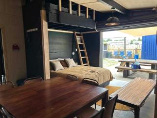 Glamp Two-Five-Oh - - 4