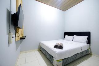 Marcello Residence Siwalankerto near Petra University Surabaya Mitra RedDoorz - Surabaya - 7