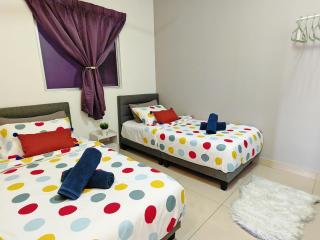 Space Themed KLCC View Condominium @ 6-8 PAX - Kuala Lumpur - 7
