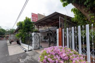 RedDoorz at Osuko Residence Sukomanunggal Jaya - Surabaya - 9