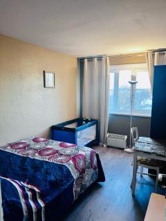 Booking - Clichy - 6